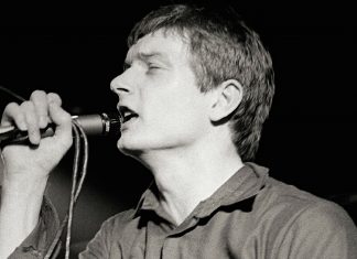 Ian Curtis e o novo sentido dado por Martin Hannett ao adjetivo “gótico”