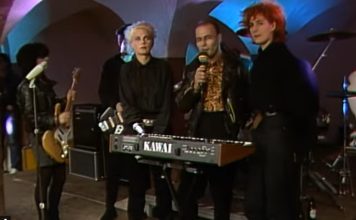 XMal Deutschland: Translated Interview and Augenblick